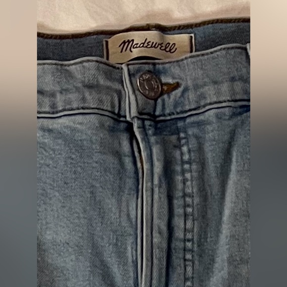 Madewell The Perfect Vintage Straight Jean in Reinhart Wash - Picture 6 of 14